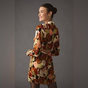 🆕(NWT) ASTR the Label Long-Sleeved Satin Floral Shirt Dress. XL